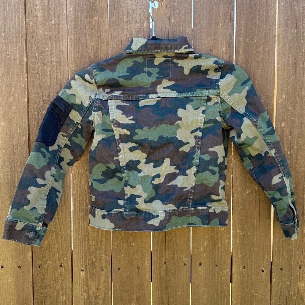 Levi’s Boys Camo Jean Jacket Size 7 | Snap Buttons + Sleeve Pocket